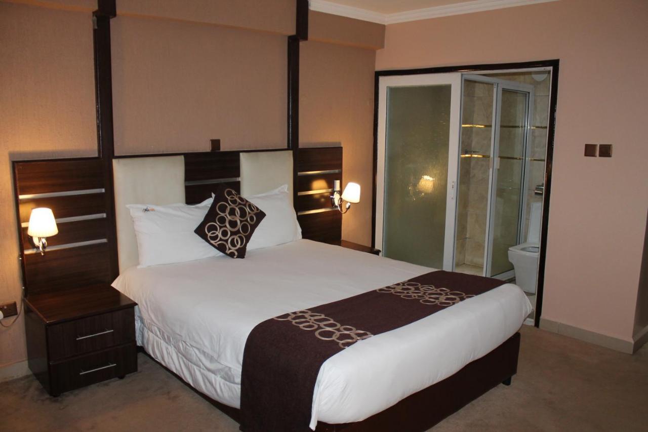Airport Landing Hotel Nairobi Exterior photo