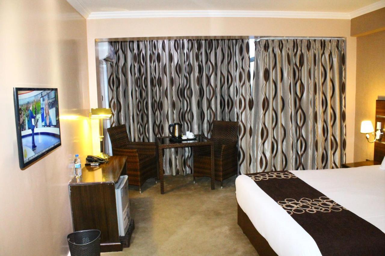 Airport Landing Hotel Nairobi Exterior photo