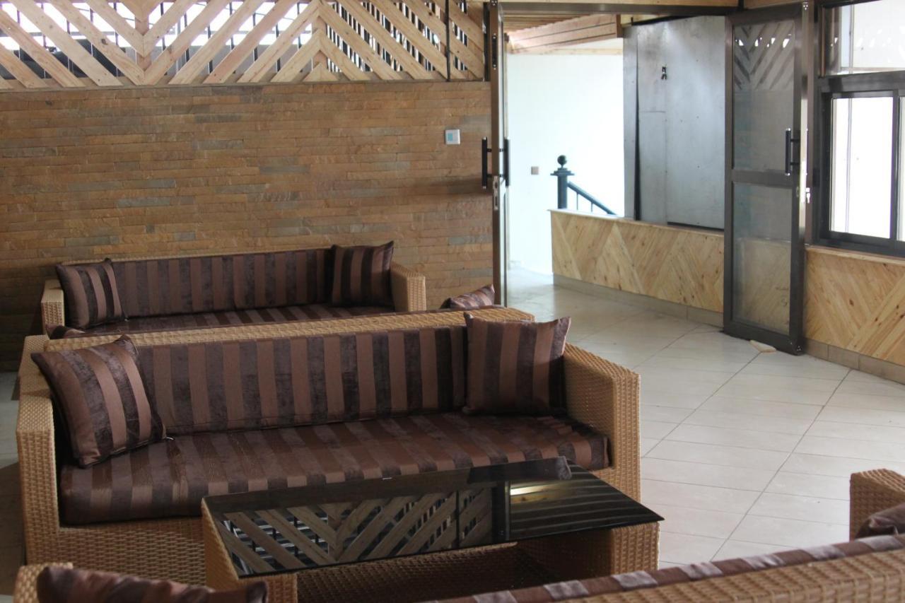 Airport Landing Hotel Nairobi Exterior photo