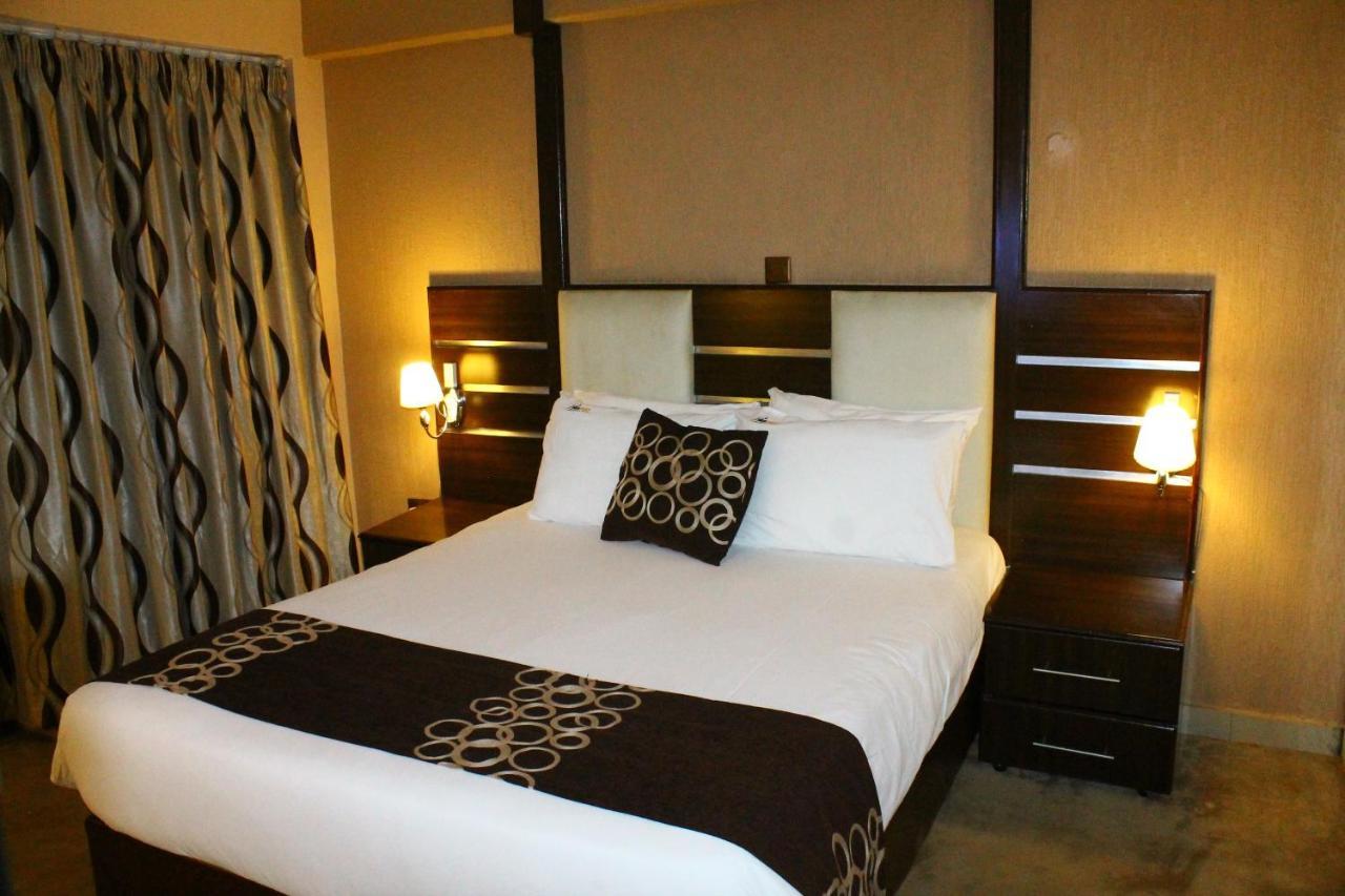 Airport Landing Hotel Nairobi Exterior photo