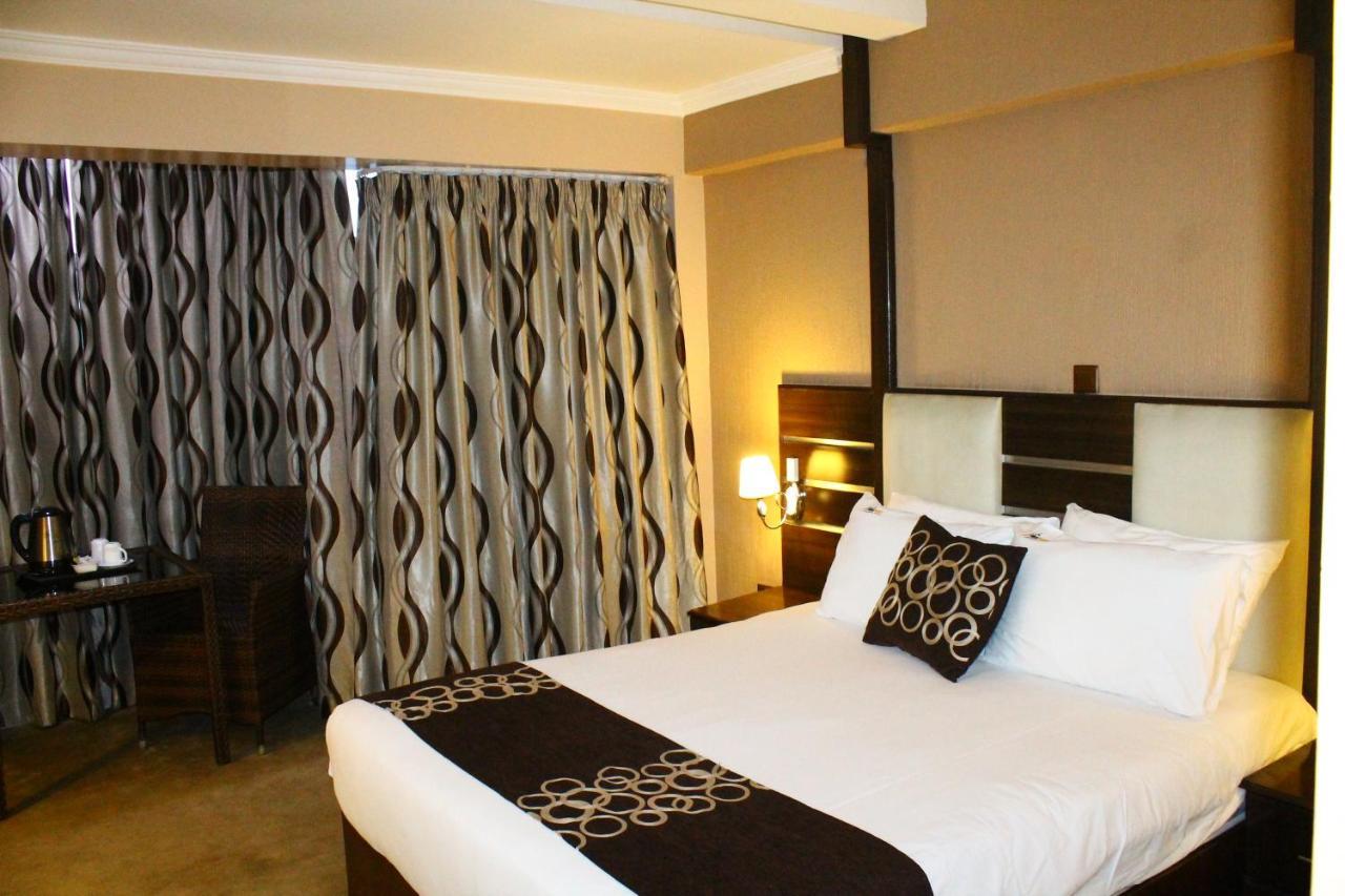 Airport Landing Hotel Nairobi Exterior photo